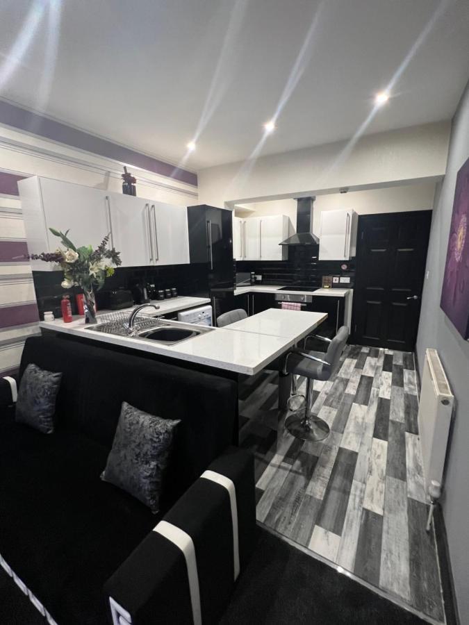 Boutique Blackpool 2 Bed Grey Apartment Sleeps 10 Eksteriør billede
